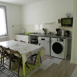 Tulipe, 5 Personnes, Entre Sancy Et Volcans D'auvergne Appartement